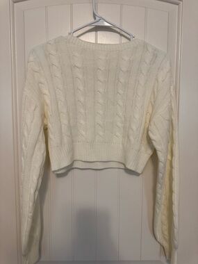 Cropped Cable-Knit Sweater - Cream